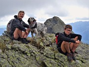 58 Da pochi metri sotto la cima del Ponteranica centrale ...
